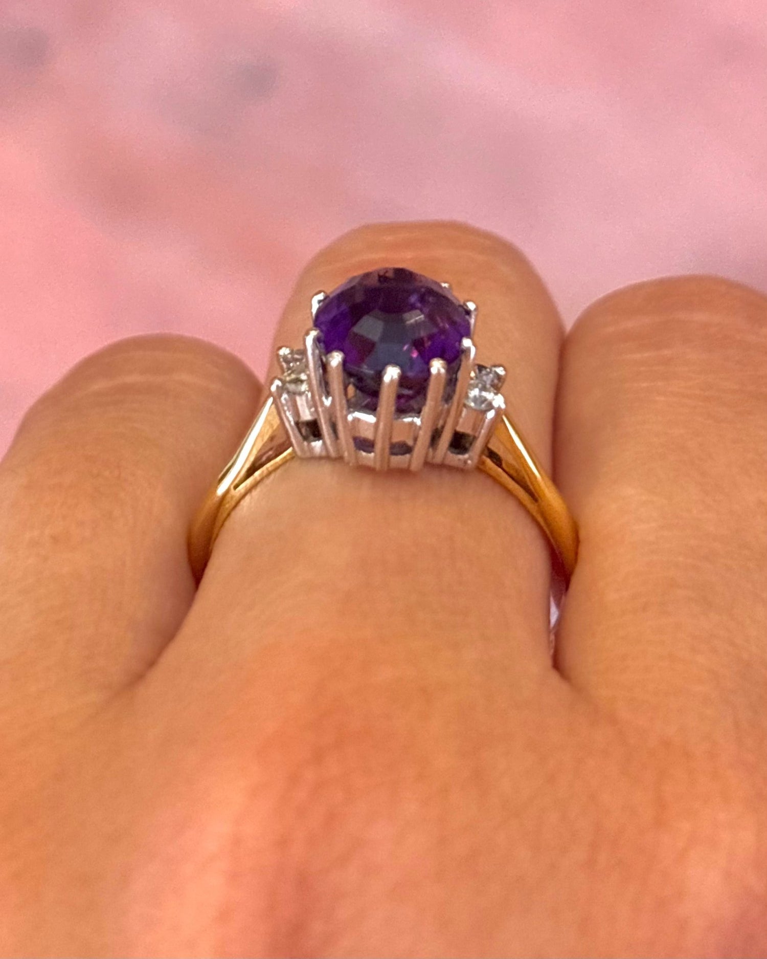 Bague Trilogie Améthyste 2.95 carats, Diamants &amp; Or 4.46 g "Anaïze" - Elliade Paris