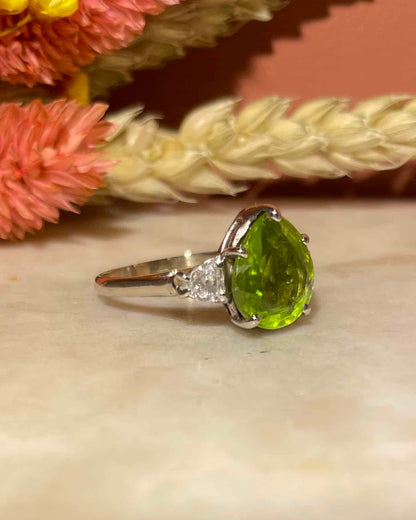 Bague péridot 3 carats &amp; diamants troïda &quot;Asdane&quot;