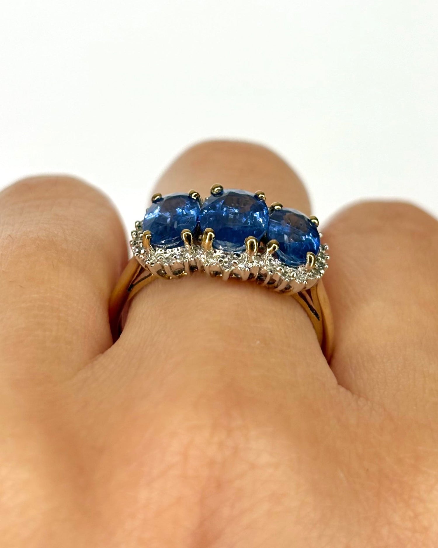Bague Trilogie Cyanites 2.80 carats &amp; Diamants "Adela" - Elliade Paris
