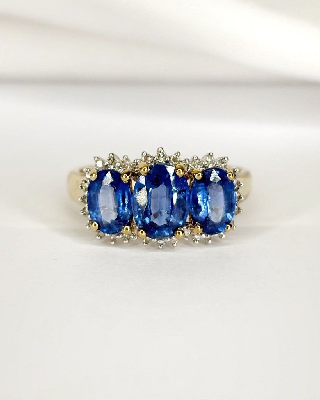 Bague Trilogie Cyanites 2.80 carats &amp; Diamants "Adela" - Elliade Paris