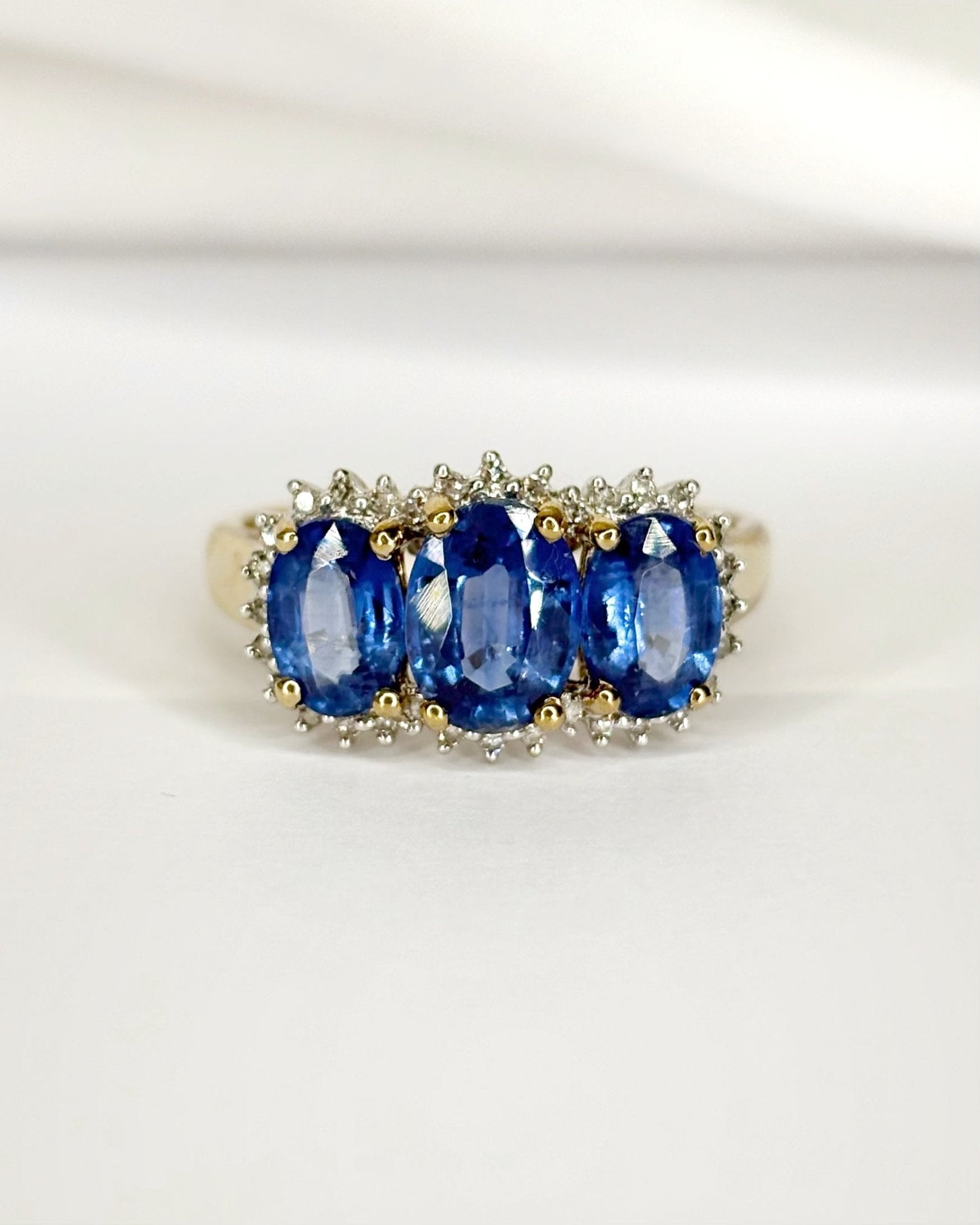 Bague Trilogie Cyanites 2.80 carats &amp; Diamants "Adela" - Elliade Paris