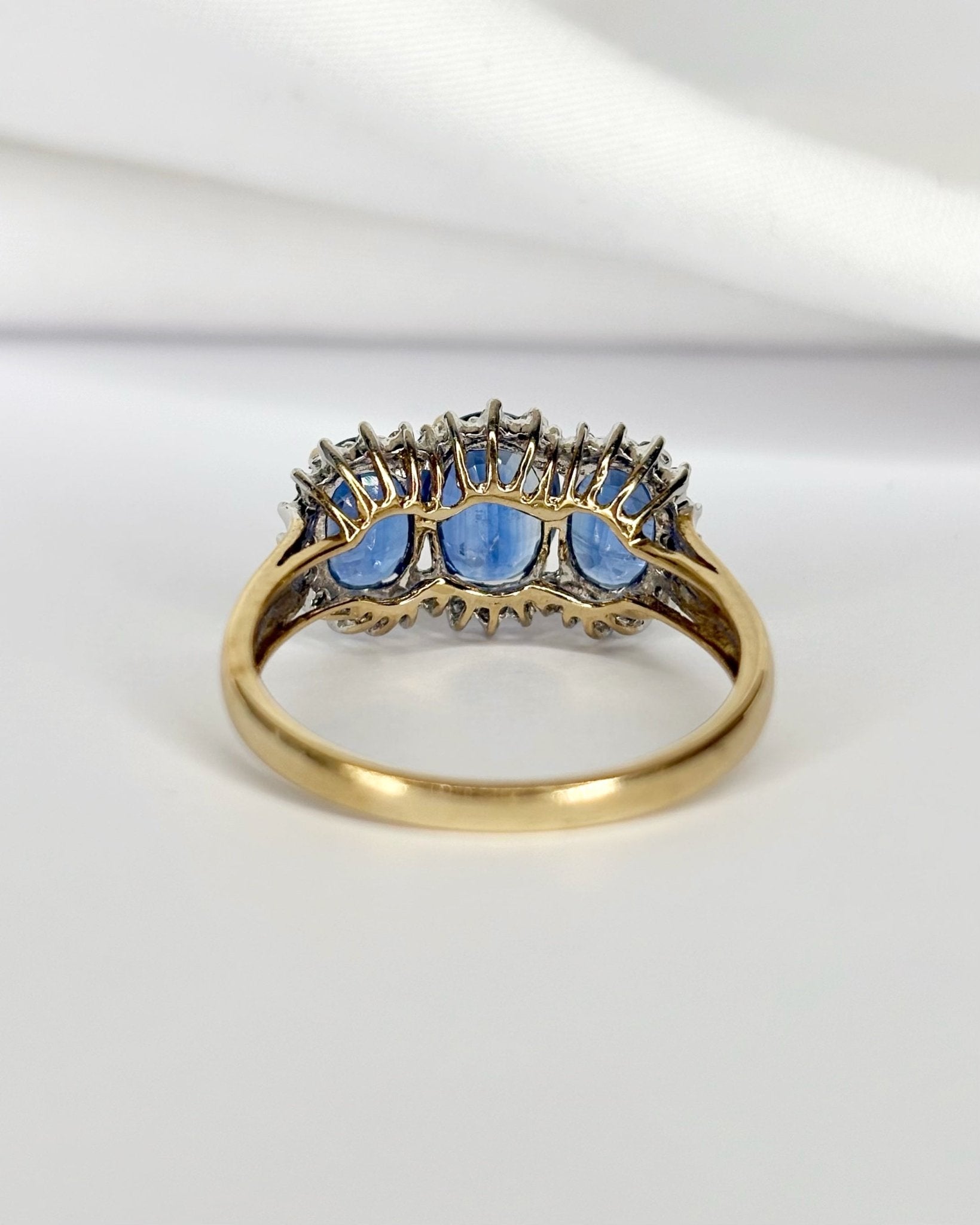 Bague Trilogie Cyanites 2.80 carats &amp; Diamants "Adela" - Elliade Paris