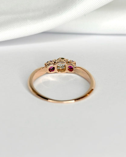 Bague Trilogie Diamant &amp; Rubis "Christa" - Elliade Paris