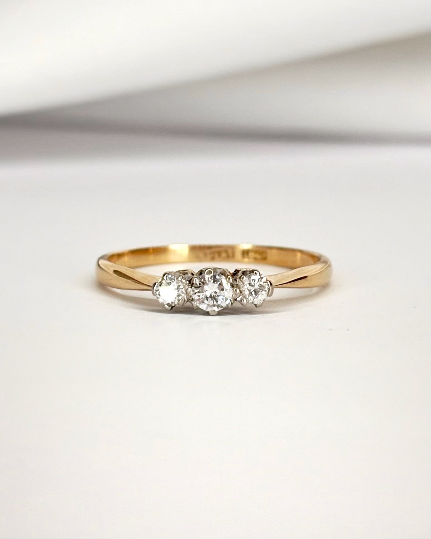 Bague Trilogie Diamants 0.25 carat "Tosca" - Elliade Paris