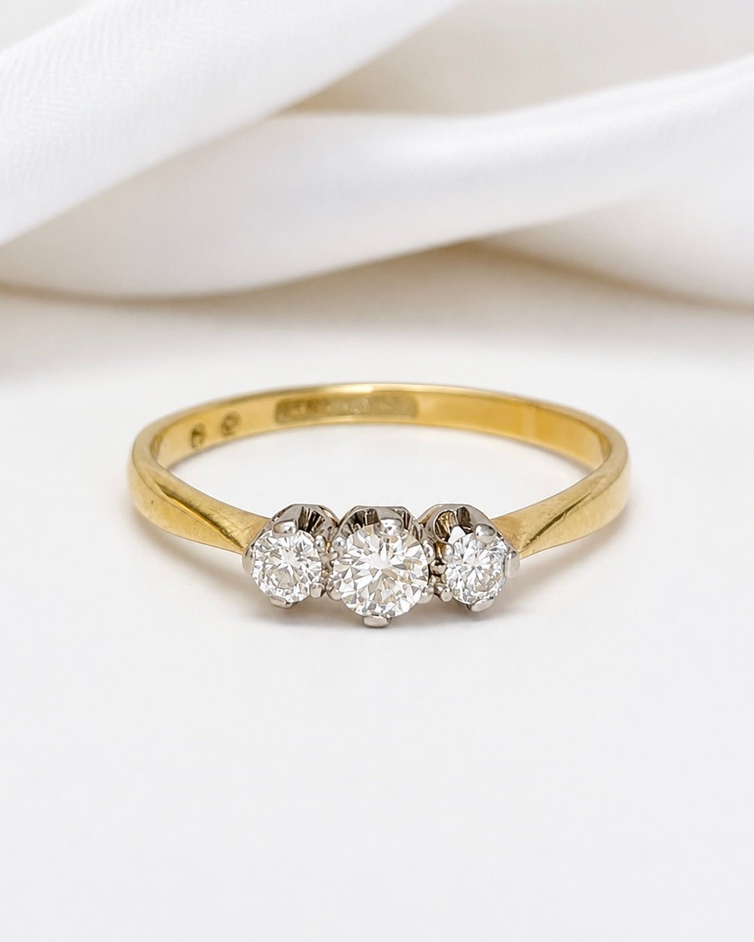 Bague Trilogie Diamants 0.30 carat "Valentine" - Elliade Paris