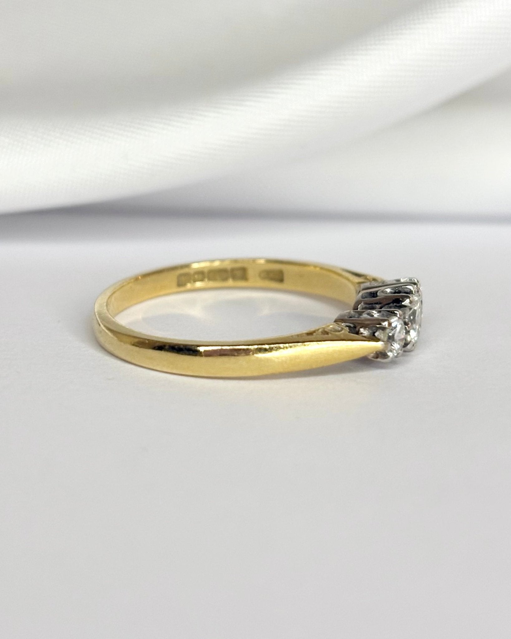 Bague Trilogie Diamants 0.34 carat "Asia" - Elliade Paris