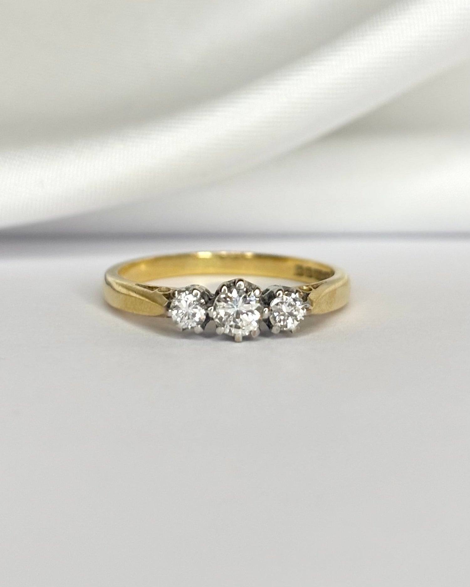 Bague Trilogie Diamants 0.34 carat "Asia" - Elliade Paris