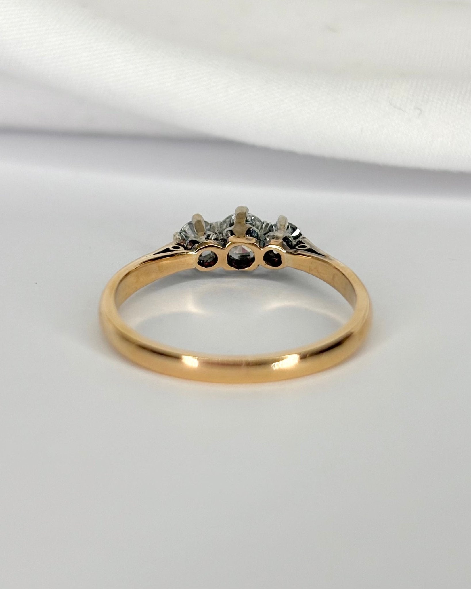 Bague Trilogie Diamants 0.37 carat "Bojanna" - Elliade Paris