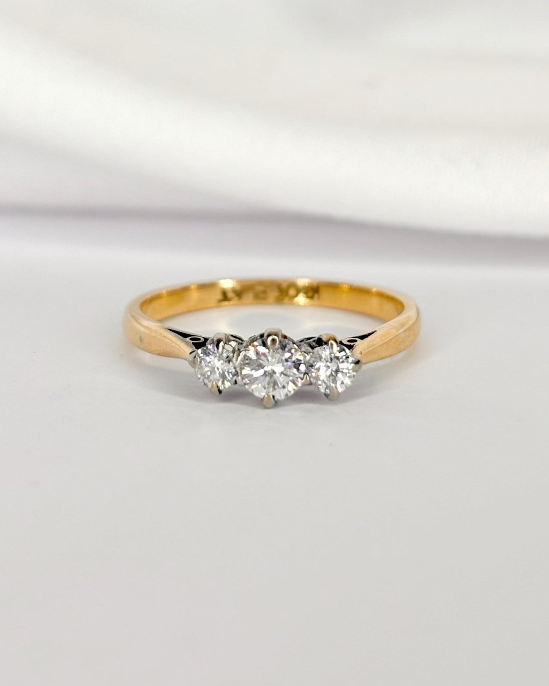Bague Trilogie Diamants 0.37 carat "Bojanna" - Elliade Paris