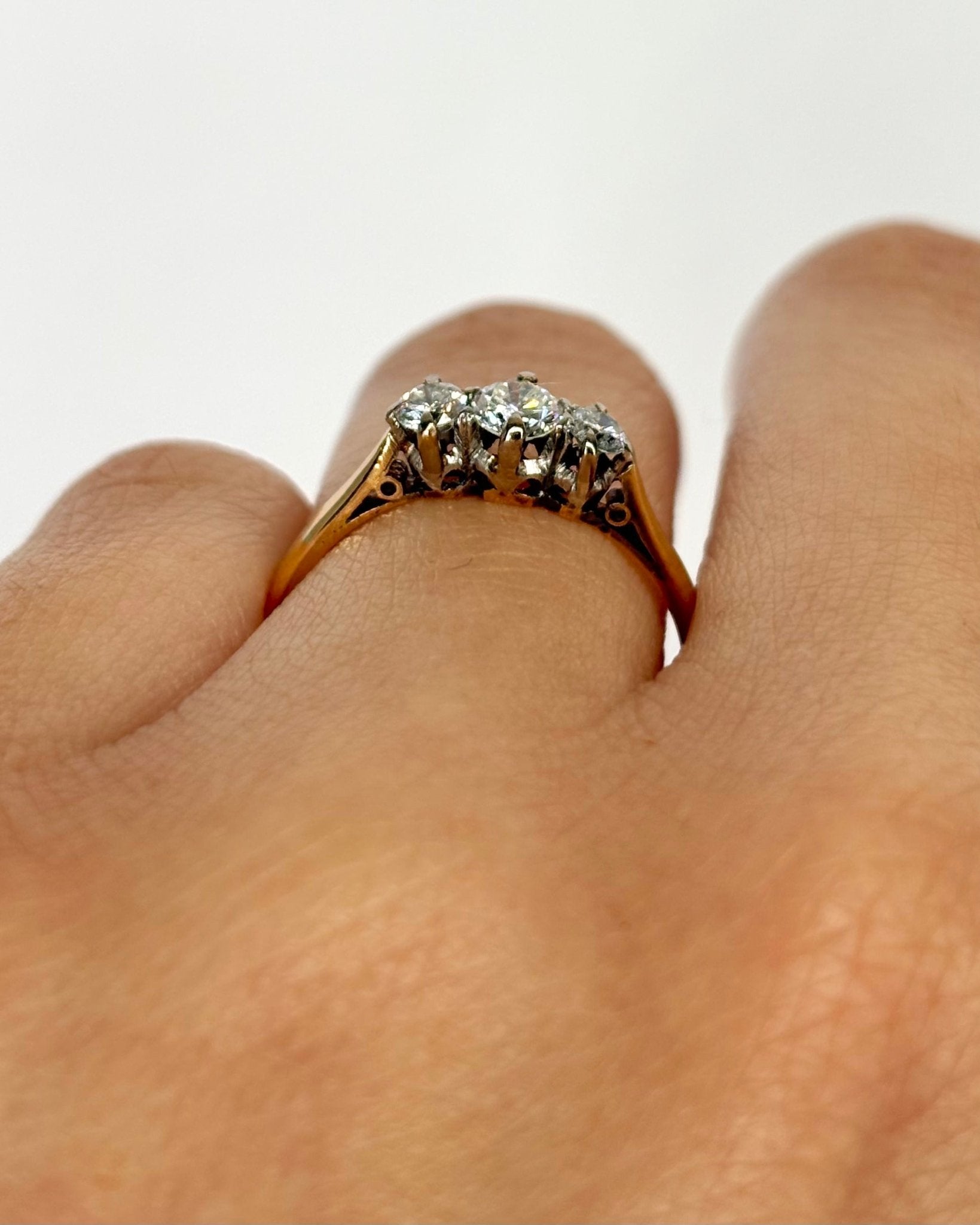 Bague Trilogie Diamants 0.37 carat "Bojanna" - Elliade Paris