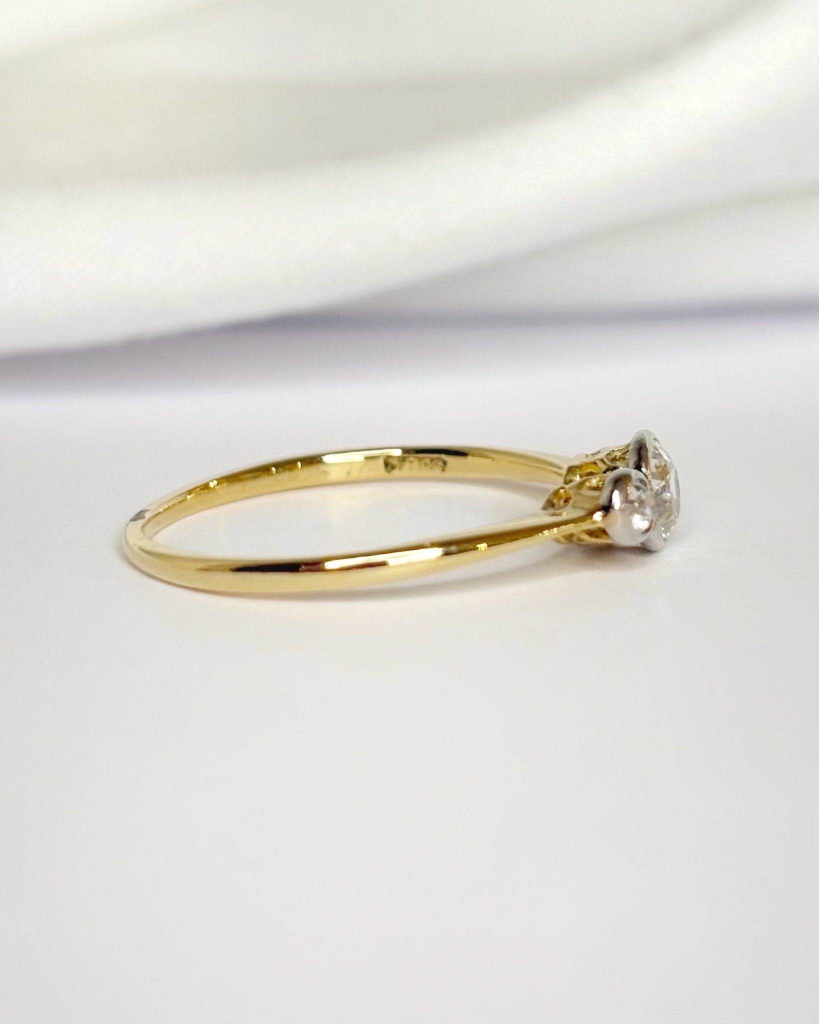 Bague Trilogie Diamants 0.39 carat "Salomé" - Elliade Paris