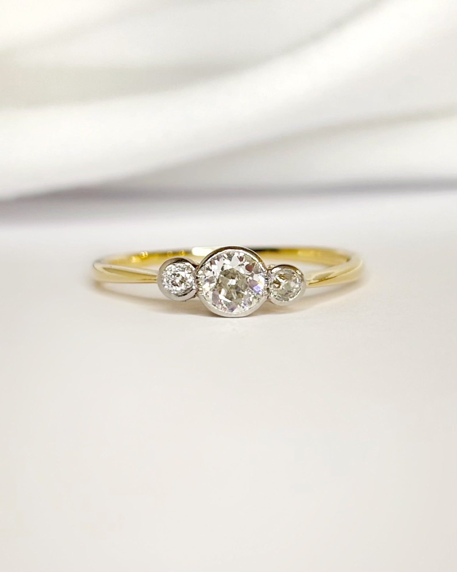 Bague Trilogie Diamants 0.39 carat "Salomé" - Elliade Paris