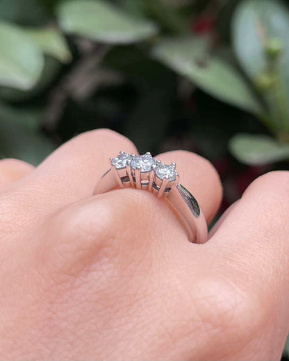 Bague Trilogie Diamants 0.40 carat &quot;Eunji&quot; - Elliade Paris