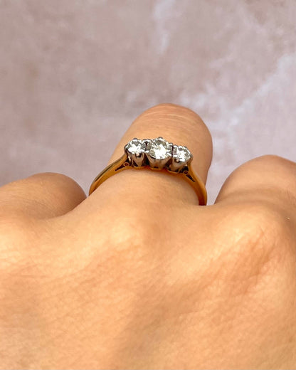Bague Trilogie Diamants 0.43 carat "Camélia" - Elliade Paris