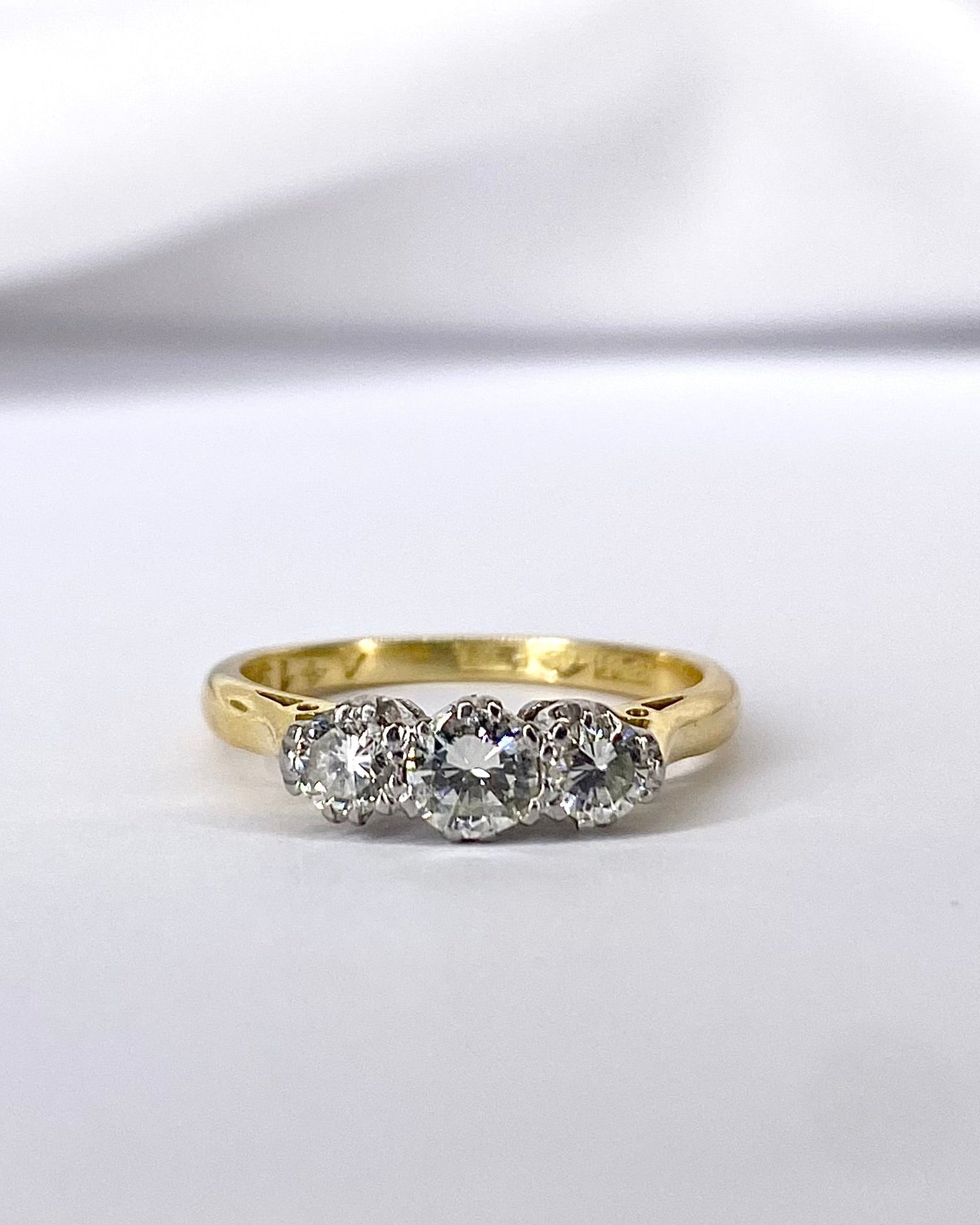 Bague Trilogie Diamants 0.45 carat "Zoé" - Elliade Paris