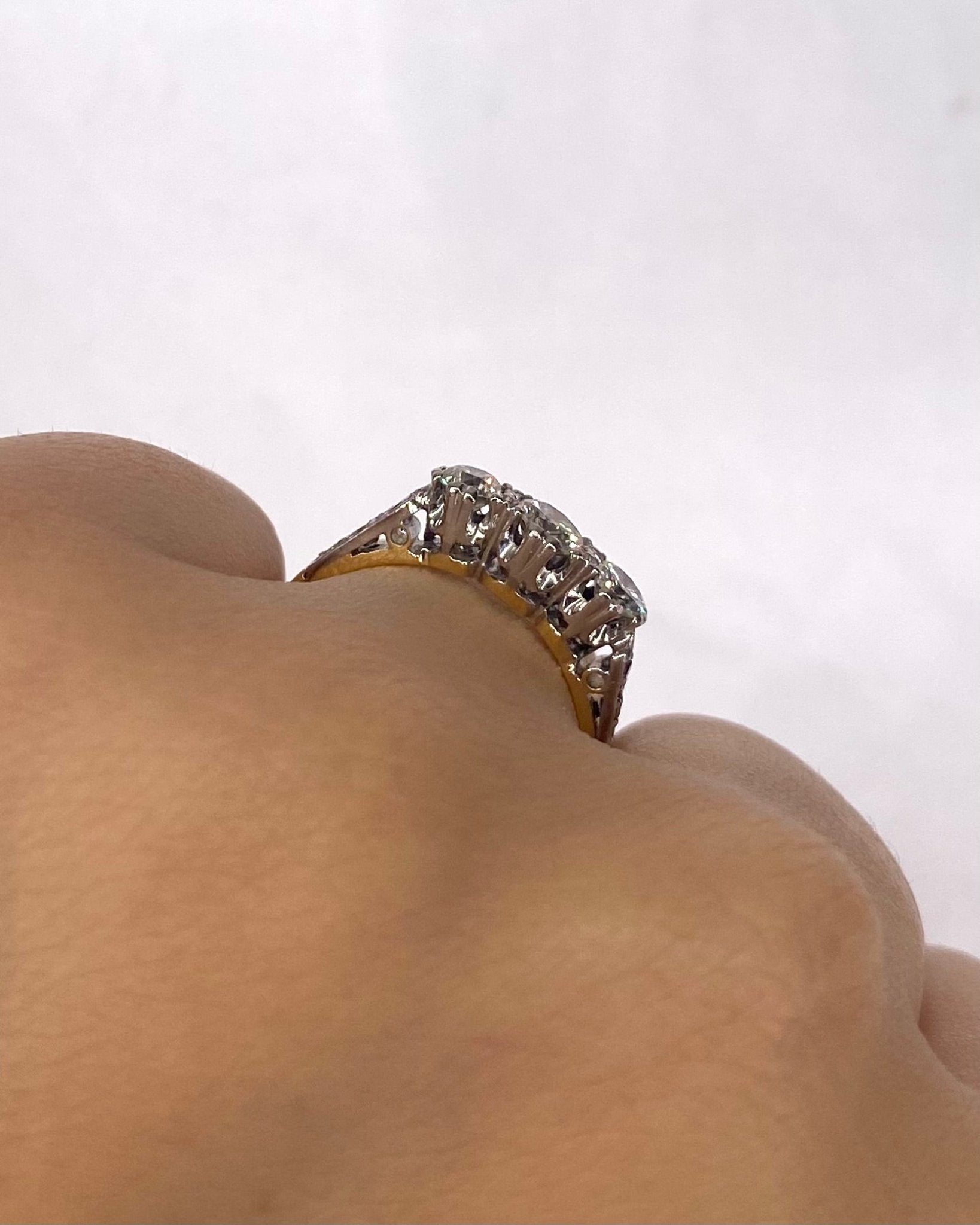 Bague Trilogie Diamants 0.68 carat "Enea" - Elliade Paris