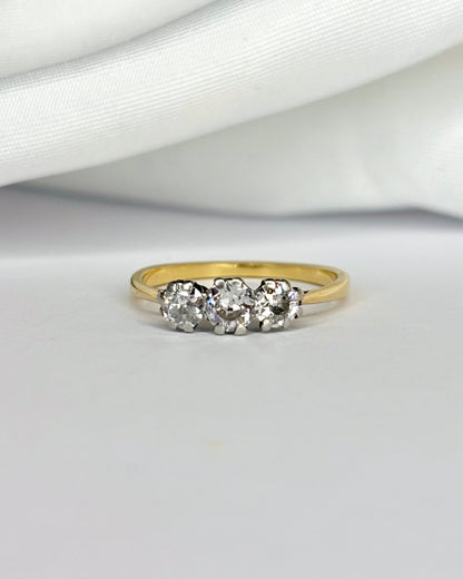 Bague Trilogie Diamants 0.68 carat "Lydiane" - Elliade Paris