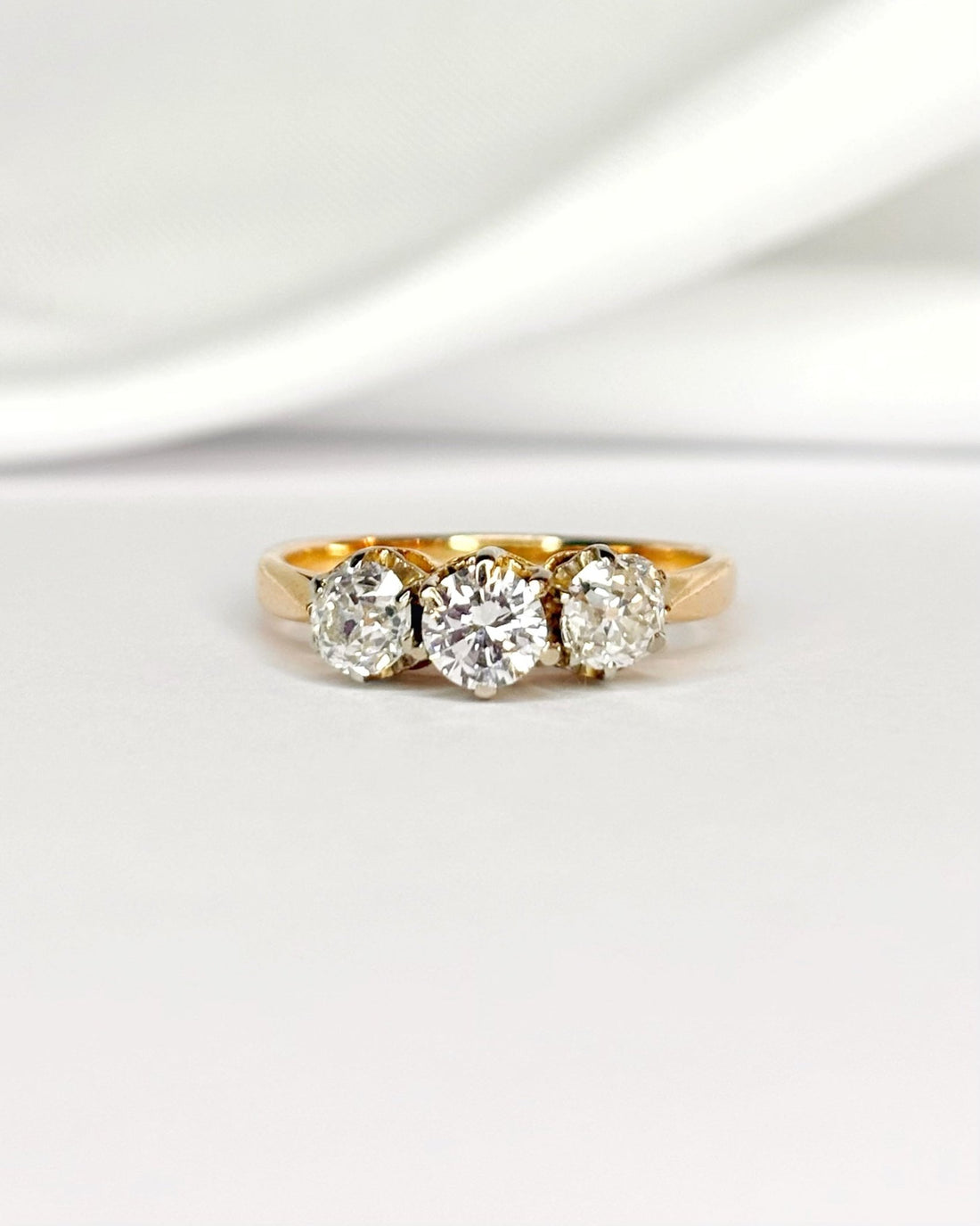 Bague Trilogie Diamants 0.70 carat "Vanessa" - Elliade Paris