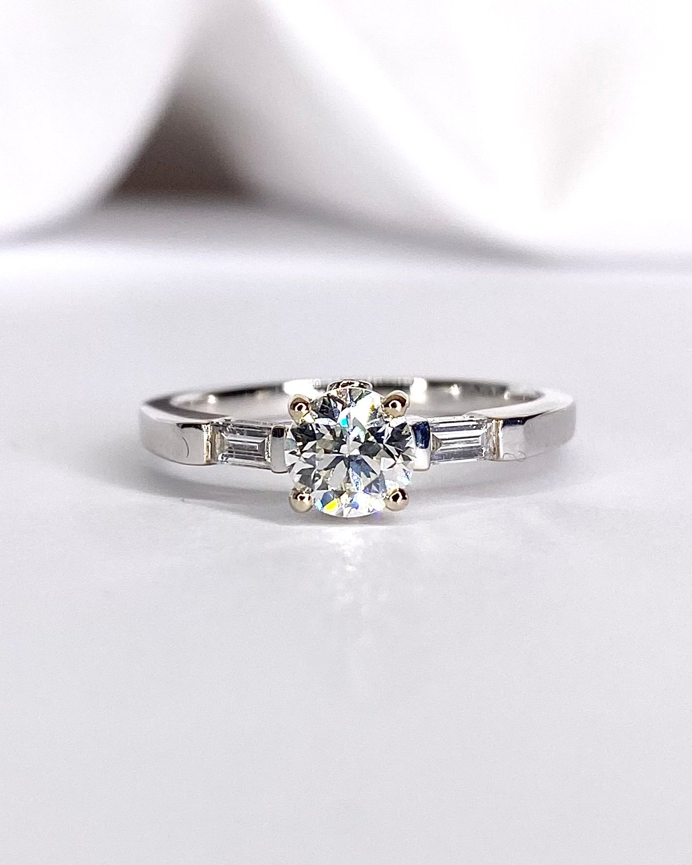 Bague Trilogie Diamants 0.80 carat "Isadora" - Elliade Paris