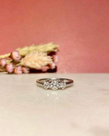Bague Vintage Trilogie Diamants 0.50 carat &quot;Bassima&quot;