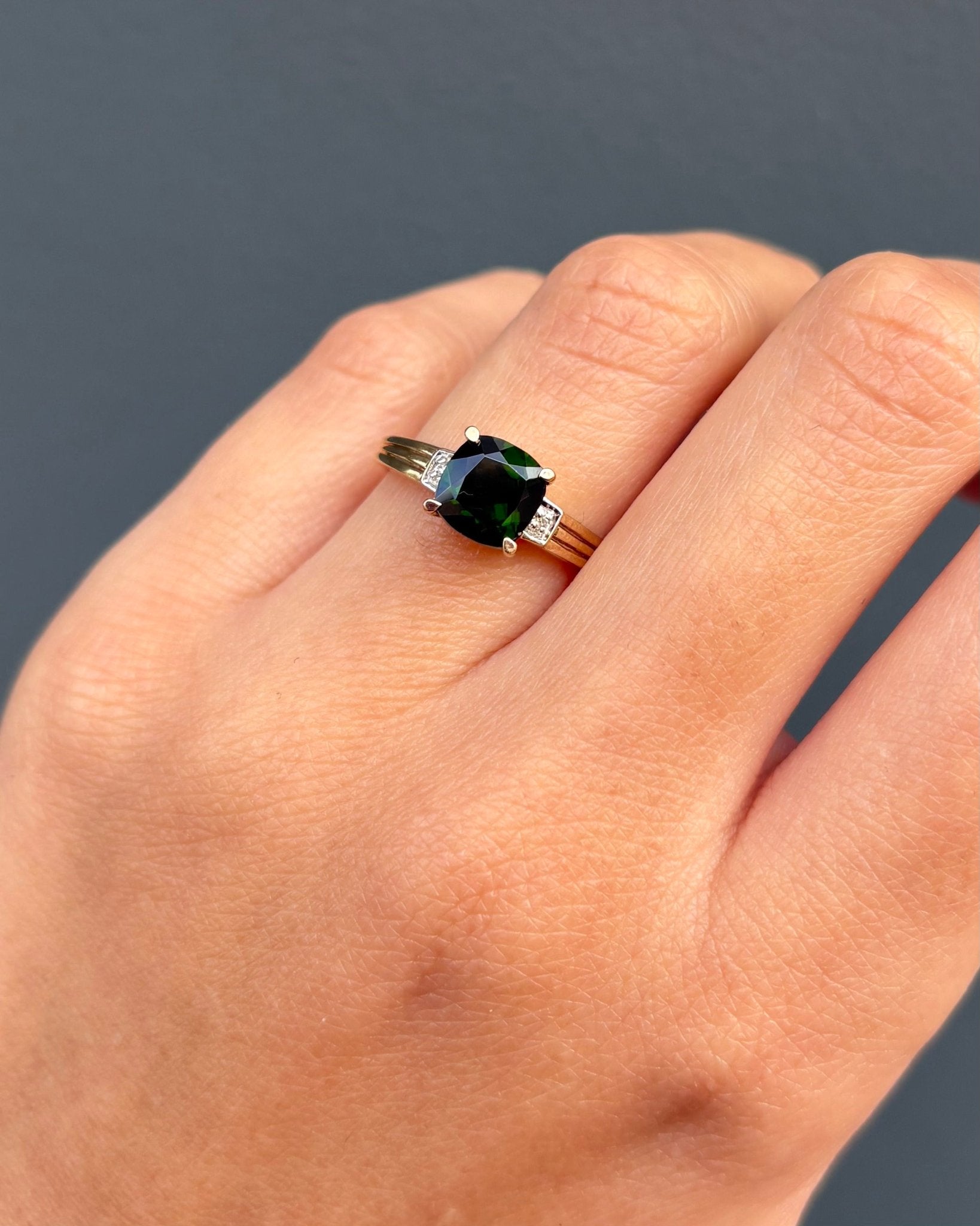Bague Trilogie Diopside 1.55 carat &amp; 2 Diamants "Ariane" - Elliade Paris