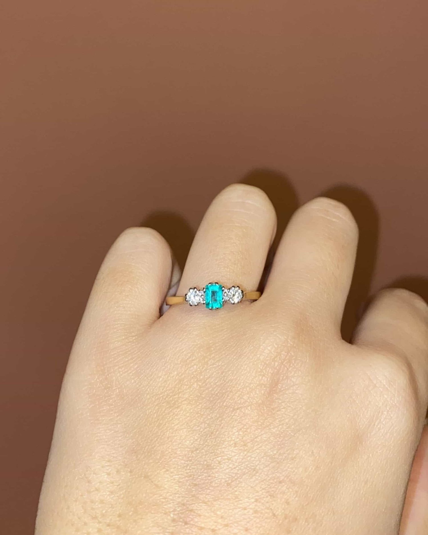 Bague Trilogie Emeraude 0.30 carat &amp; Diamants &quot;Serena&quot; - Elliade Paris