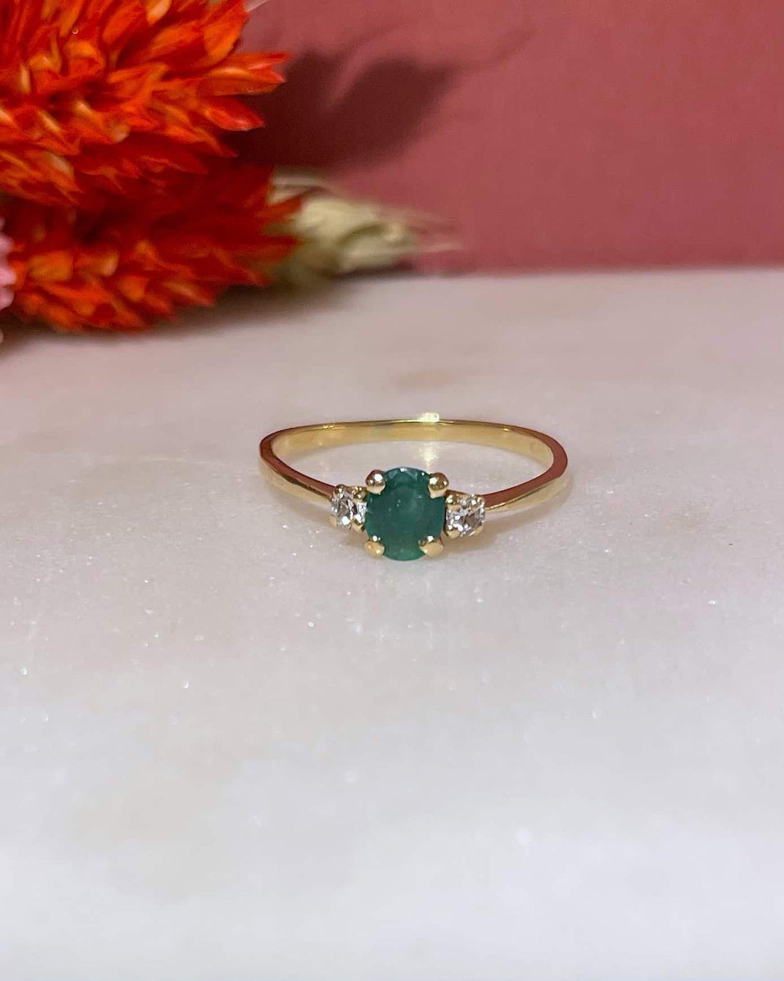 Bague Trilogie Emeraude 0.50 carat &amp; Diamants &quot;Abigail&quot; - Elliade Paris