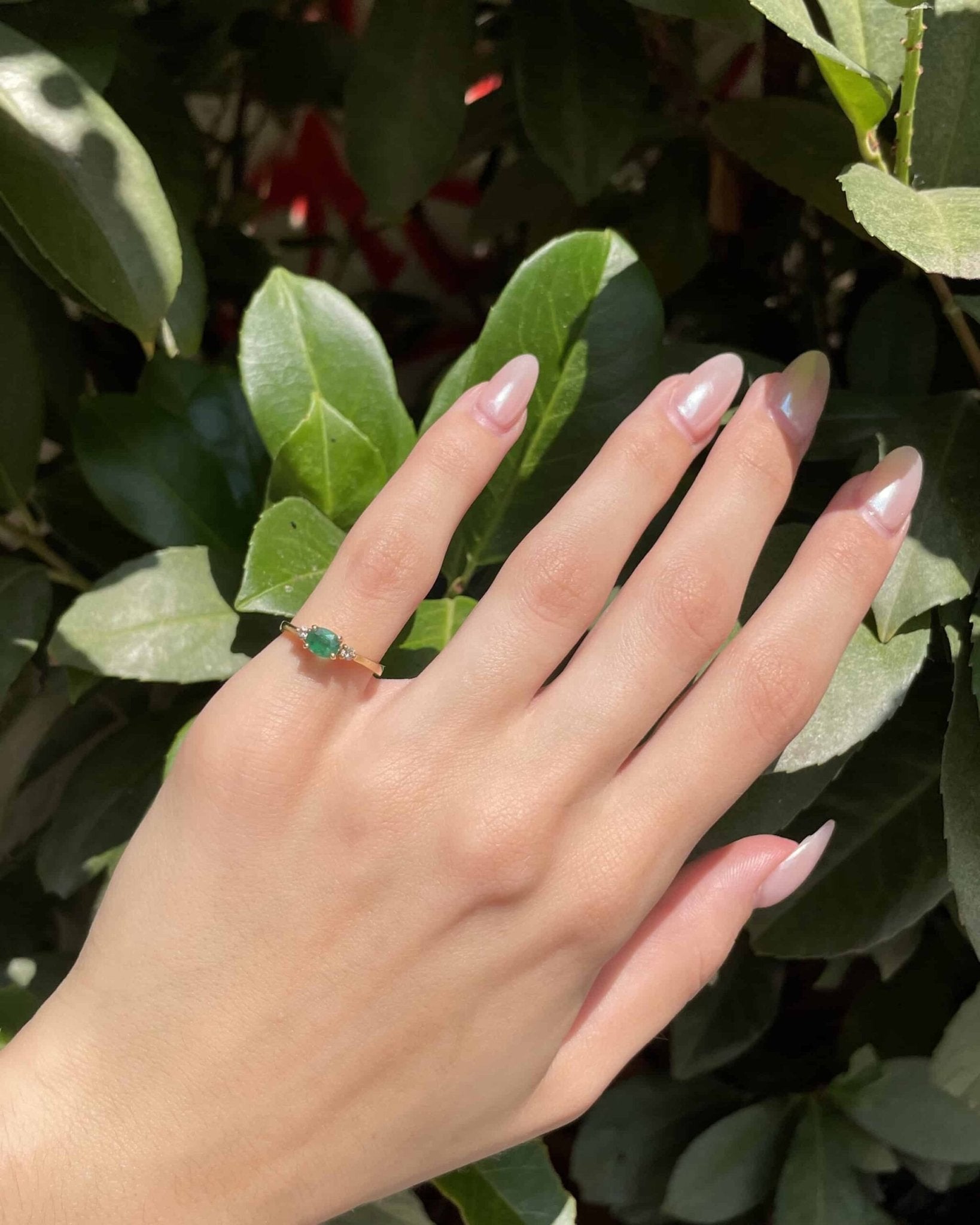 Bague Trilogie Emeraude 0.50 carat &amp; Diamants "Jorya" - Elliade Paris
