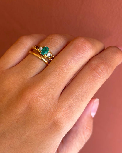 Bague Trilogie Émeraude 0.65 carat &amp; Diamants "Loriane" - Elliade Paris