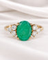 Bague Trilogie Émeraude 0.90 carat & Diamants 0.30 carat "Monica" - Elliade Paris