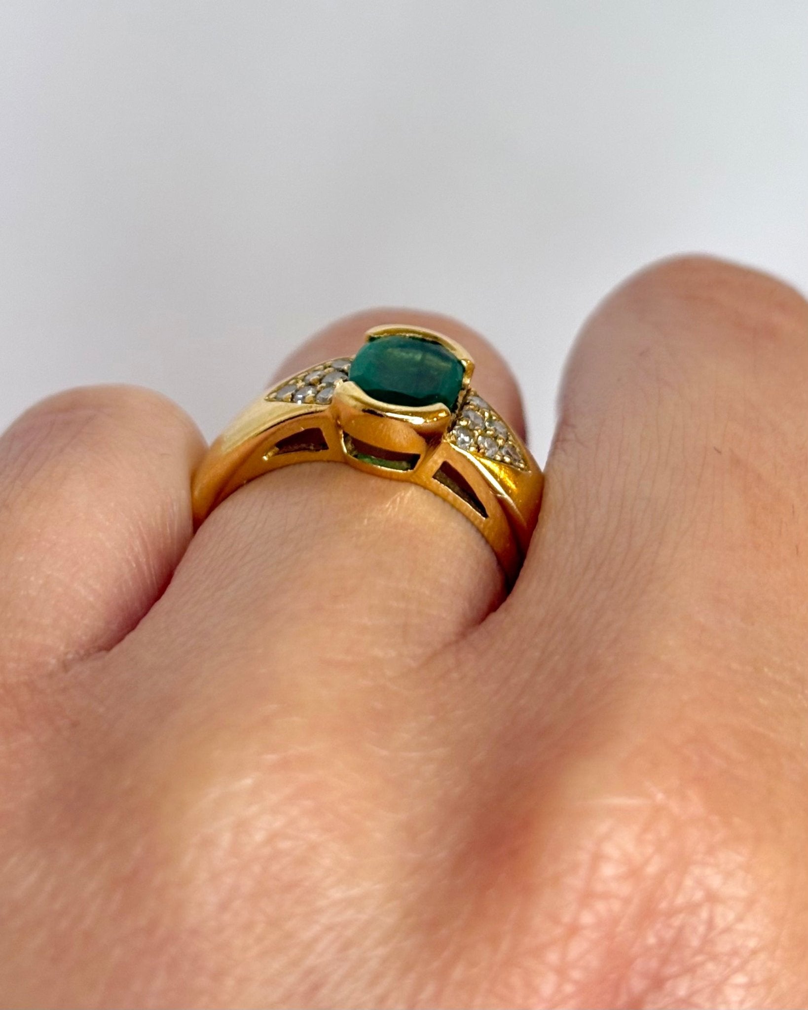 Bague Trilogie Émeraude 1 carat &amp; Diamants "Esmeralda" - Elliade Paris