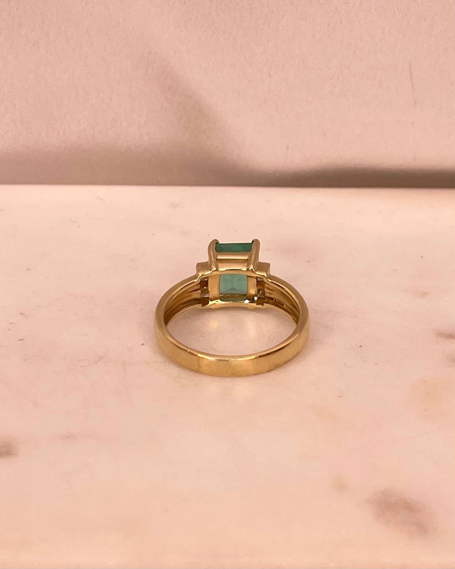 Bague Trilogie Émeraude 2.80 carats &amp; Diamants "Lola" - Elliade Paris