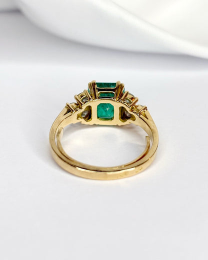 Bague Trilogie Émeraude 3 carats &amp; Diamants 0.48 carat "Anna" - Elliade Paris