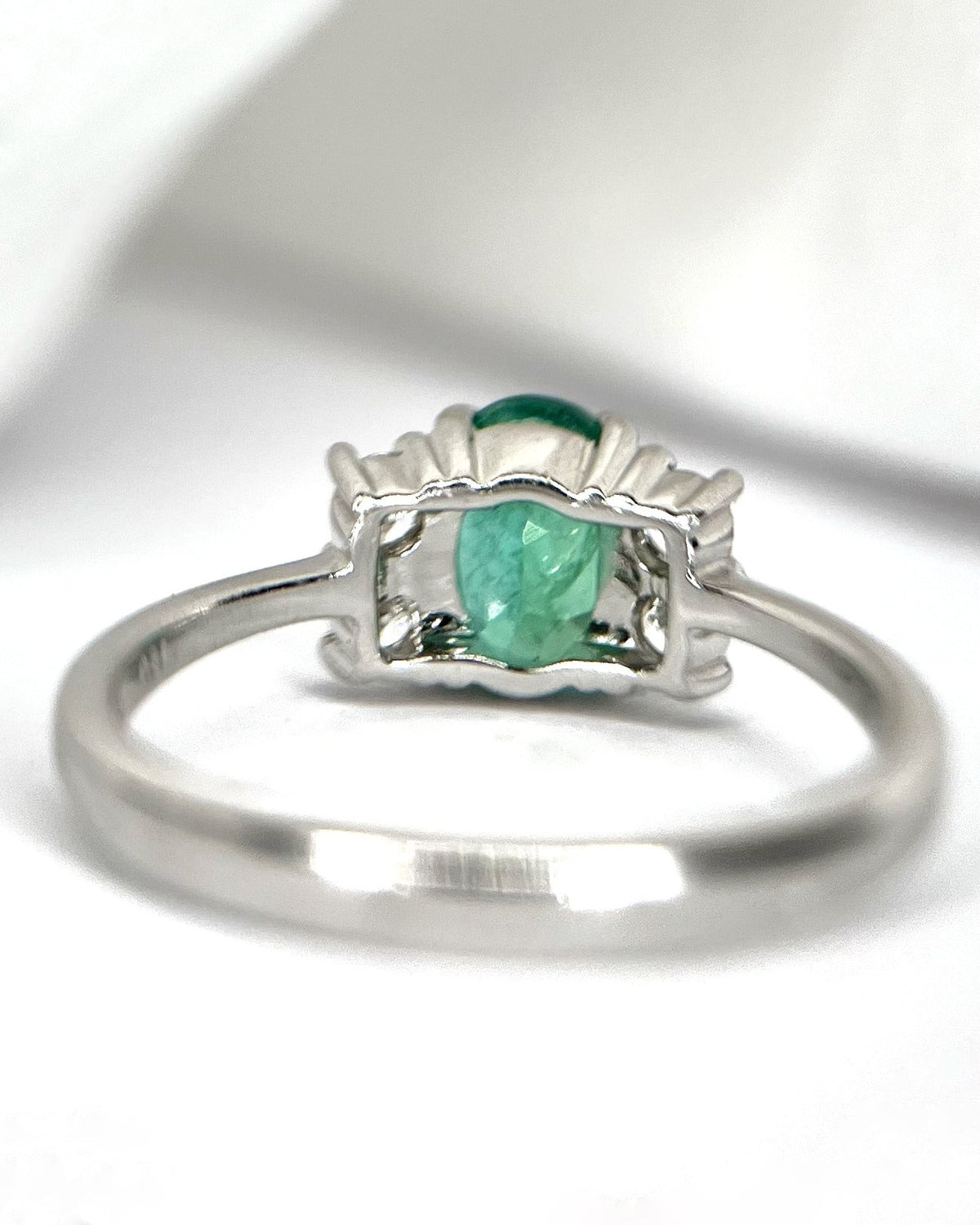 Bague Trilogie Émeraude &amp; Diamants "Albane" - Elliade Paris