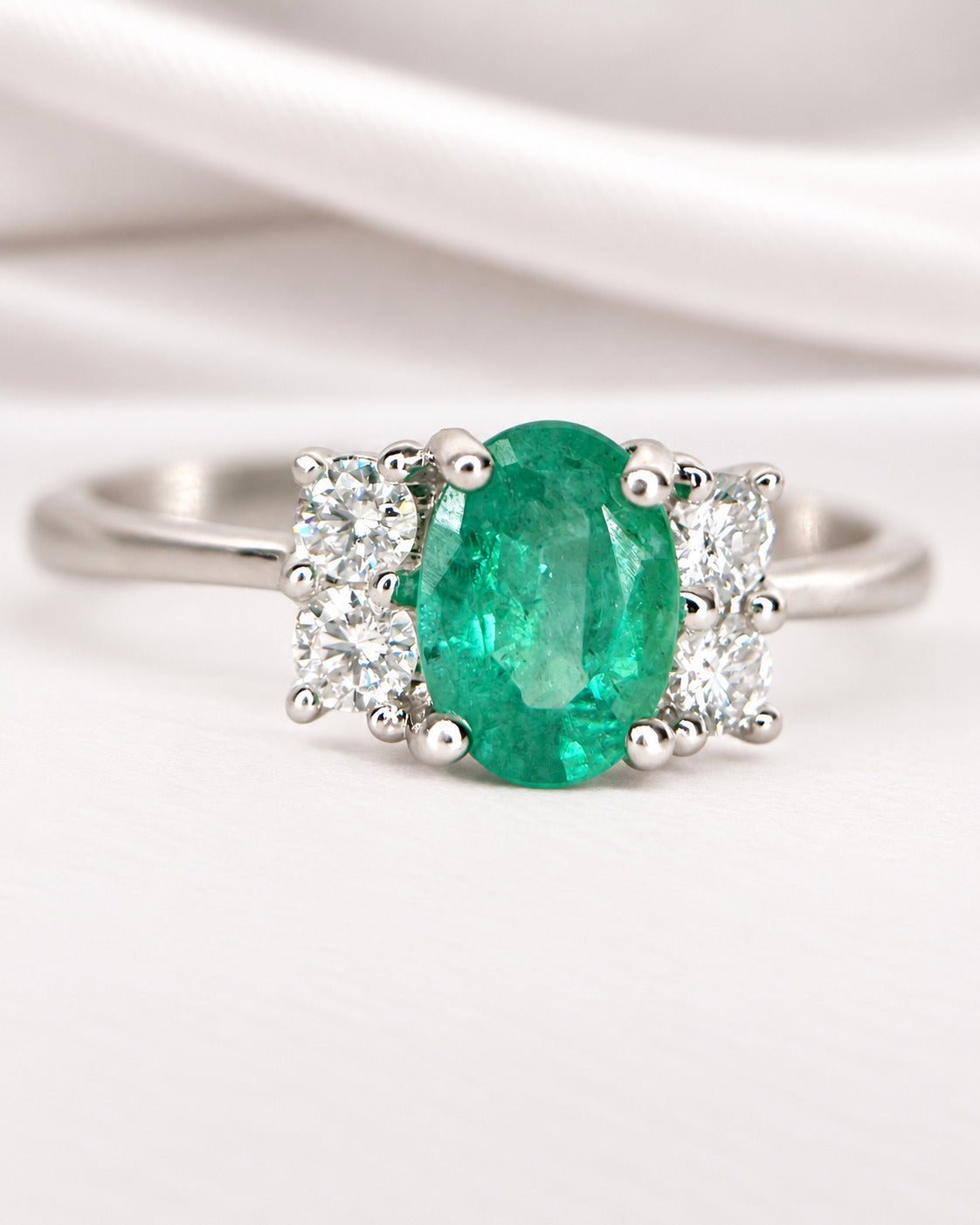 Bague Trilogie Émeraude &amp; Diamants "Albane" - Elliade Paris