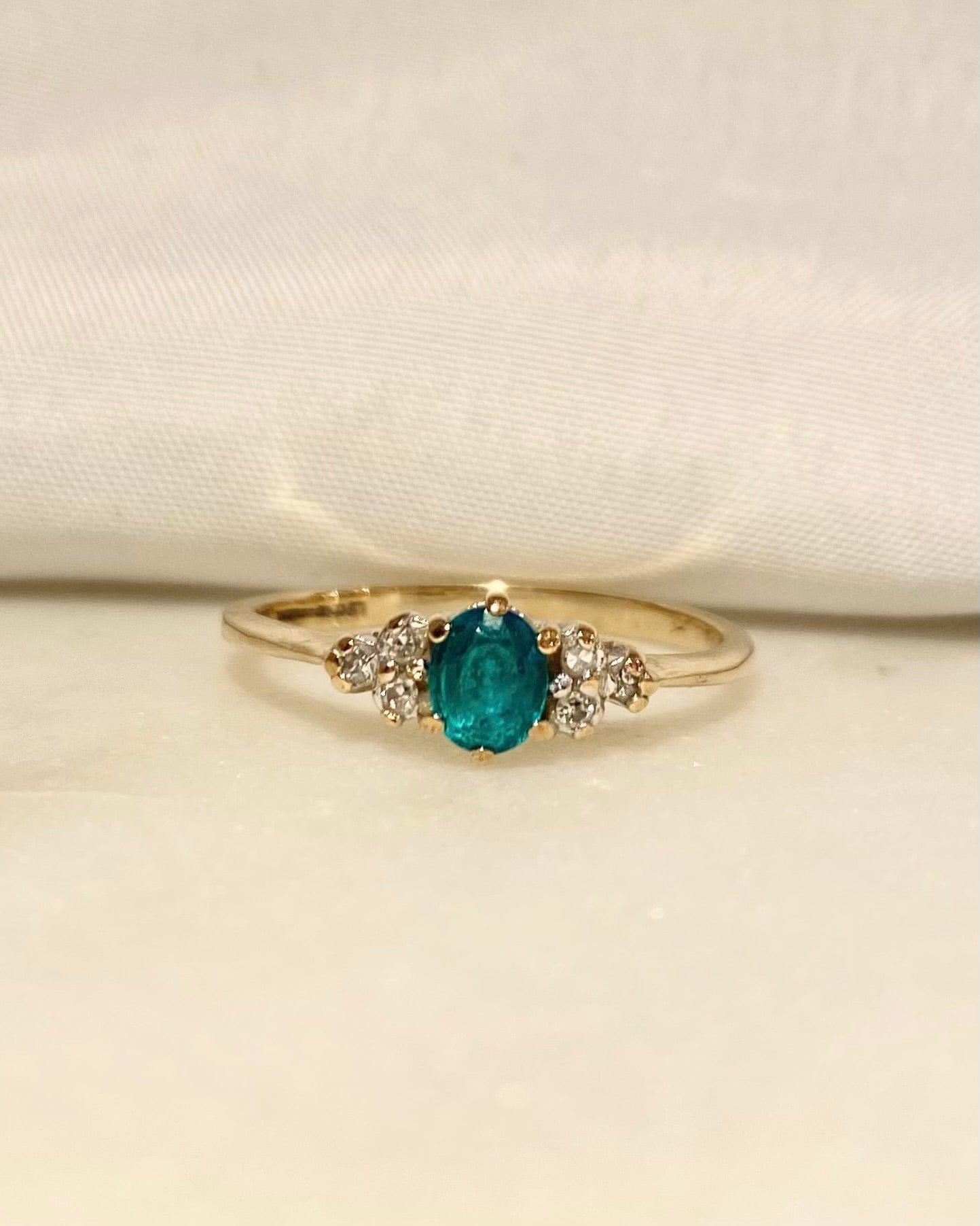 Bague Trilogie Émeraude &amp; Diamants "Amelie" - Elliade Paris