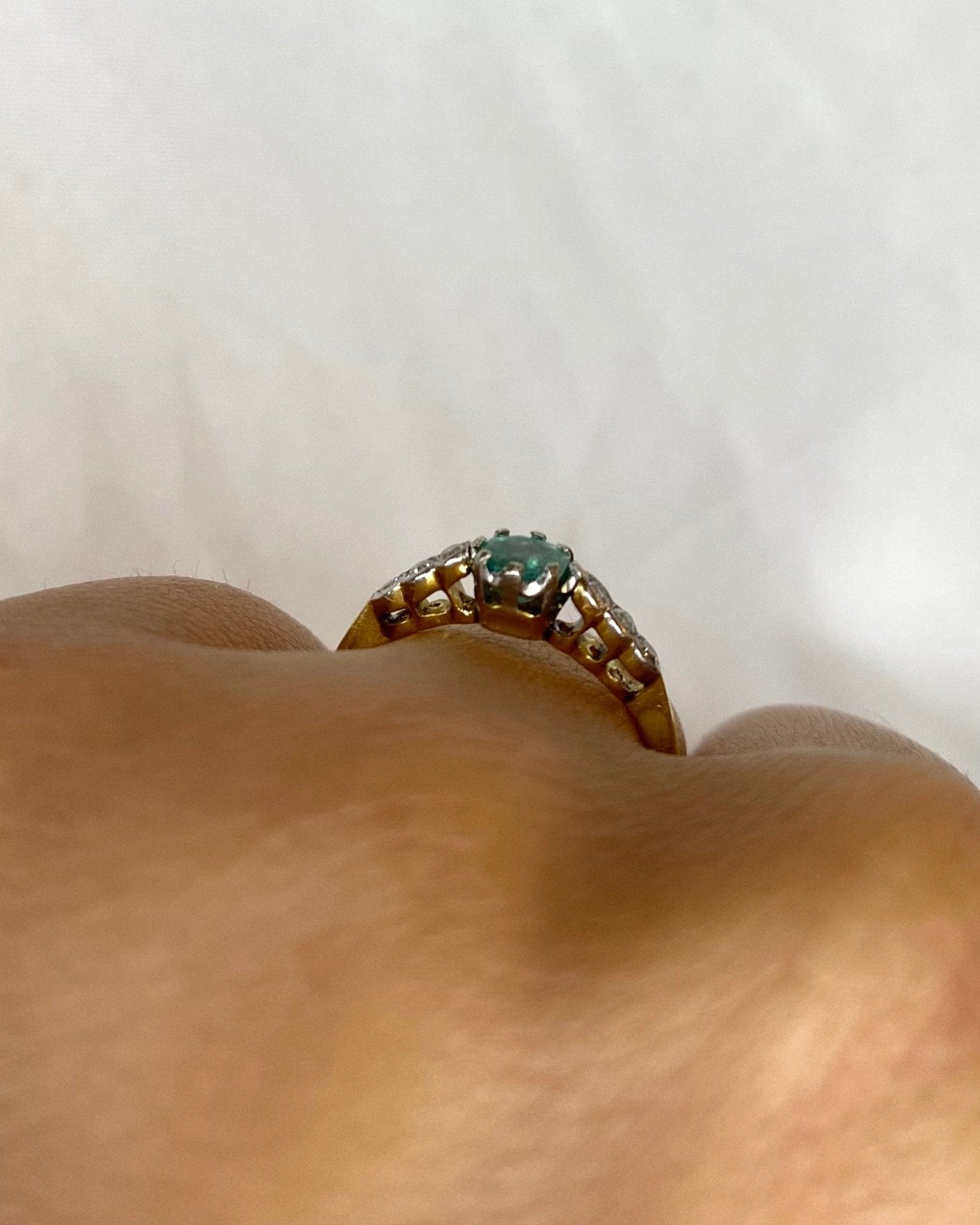 Bague Trilogie Émeraude &amp; Diamants "Ayla" - Elliade Paris