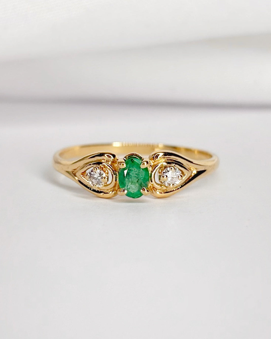 Bague Trilogie Émeraude &amp; Diamants "Claudine" - Elliade Paris