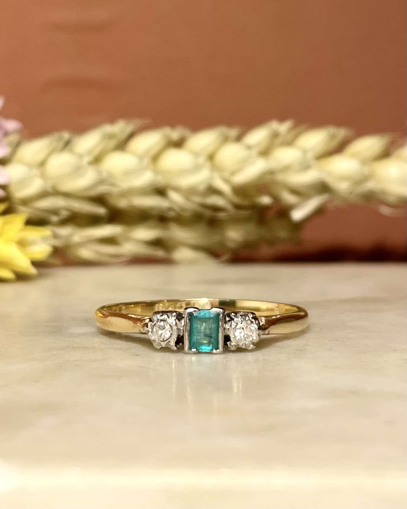 Bague Trilogie Emeraude &amp; Diamants "Helen" - Elliade Paris