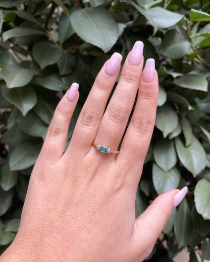 Bague Trilogie Emeraude &amp; Diamants &quot;Helen&quot; - Elliade Paris