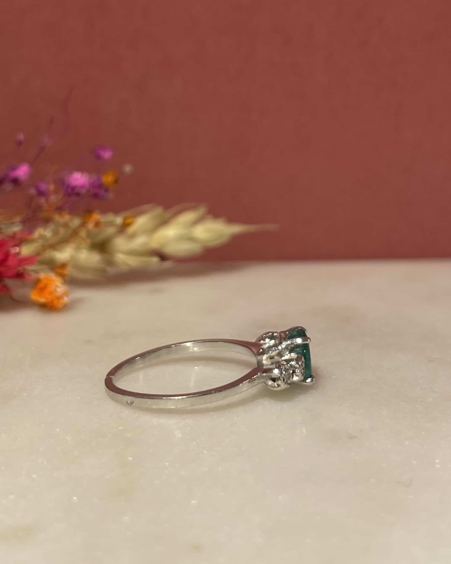 Bague Trilogie Emeraude &amp; Diamants "Keyla" - Elliade Paris