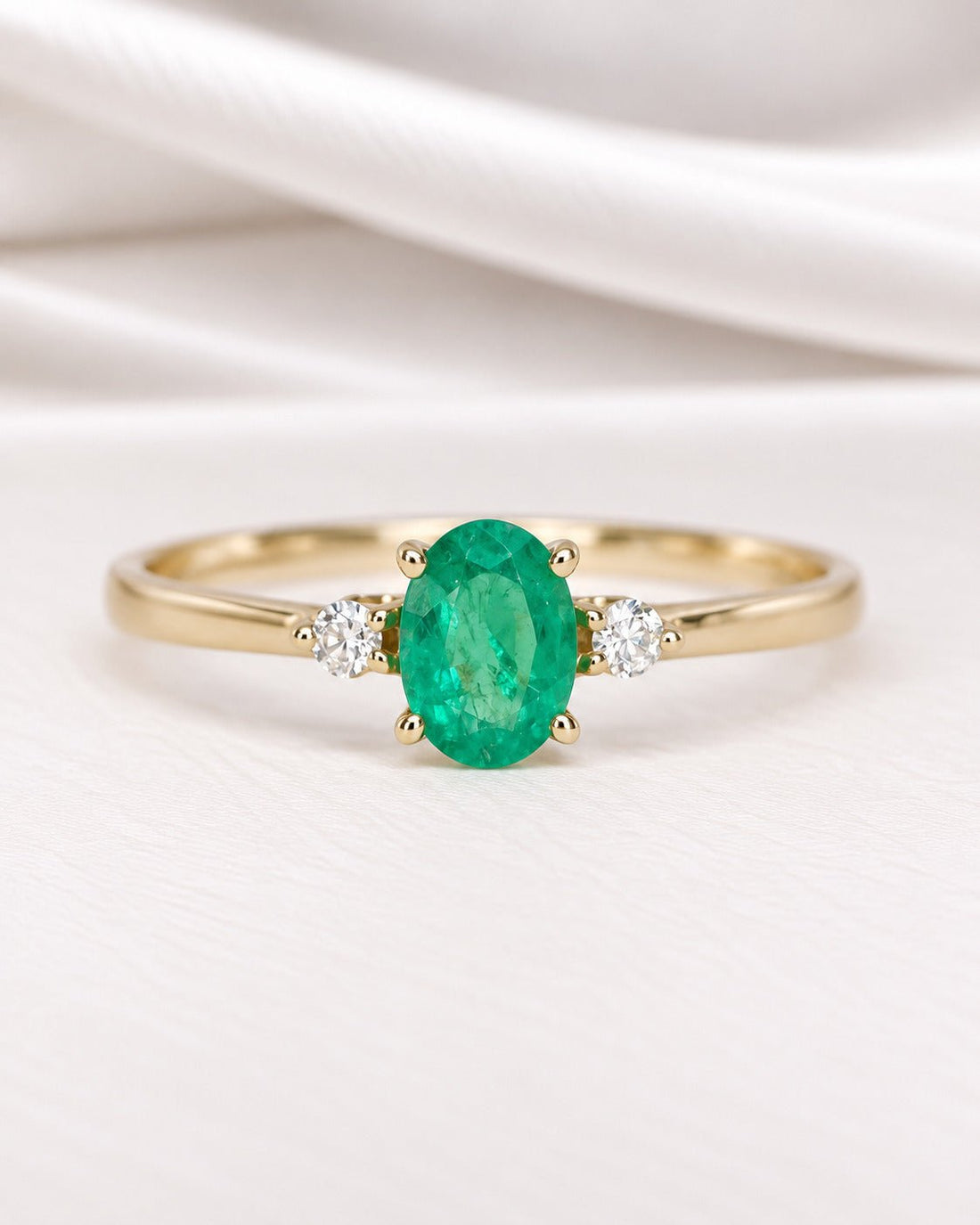 Bague Trilogie Émeraude &amp; Diamants "Lucile" - Elliade Paris