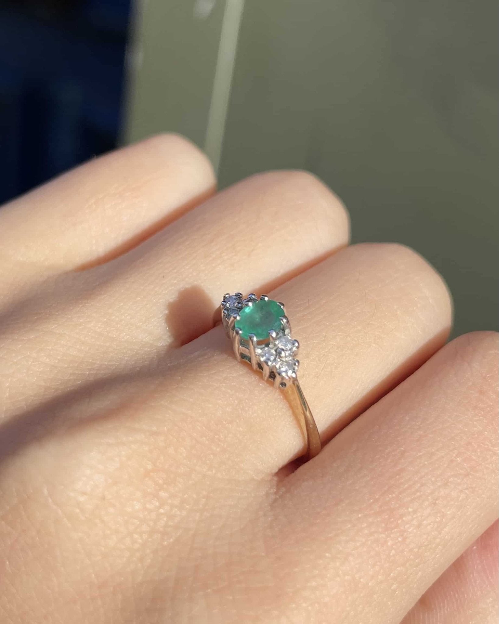 Bague Trilogie Emeraude &amp; Diamants "Raphaëlle" - Elliade Paris