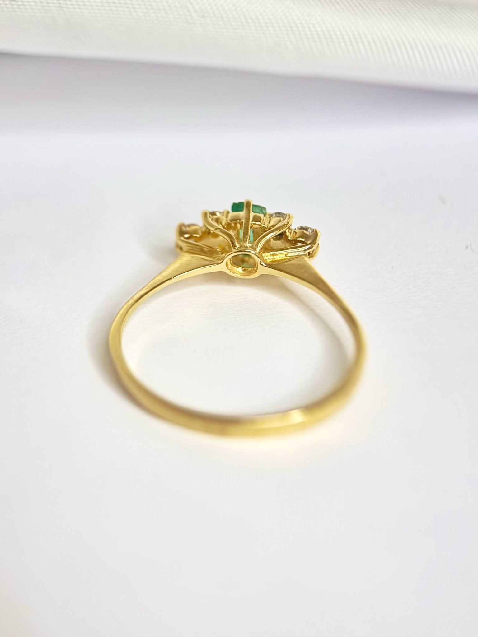 Bague Trilogie Émeraude &amp; Diamants "Sacha" - Elliade Paris