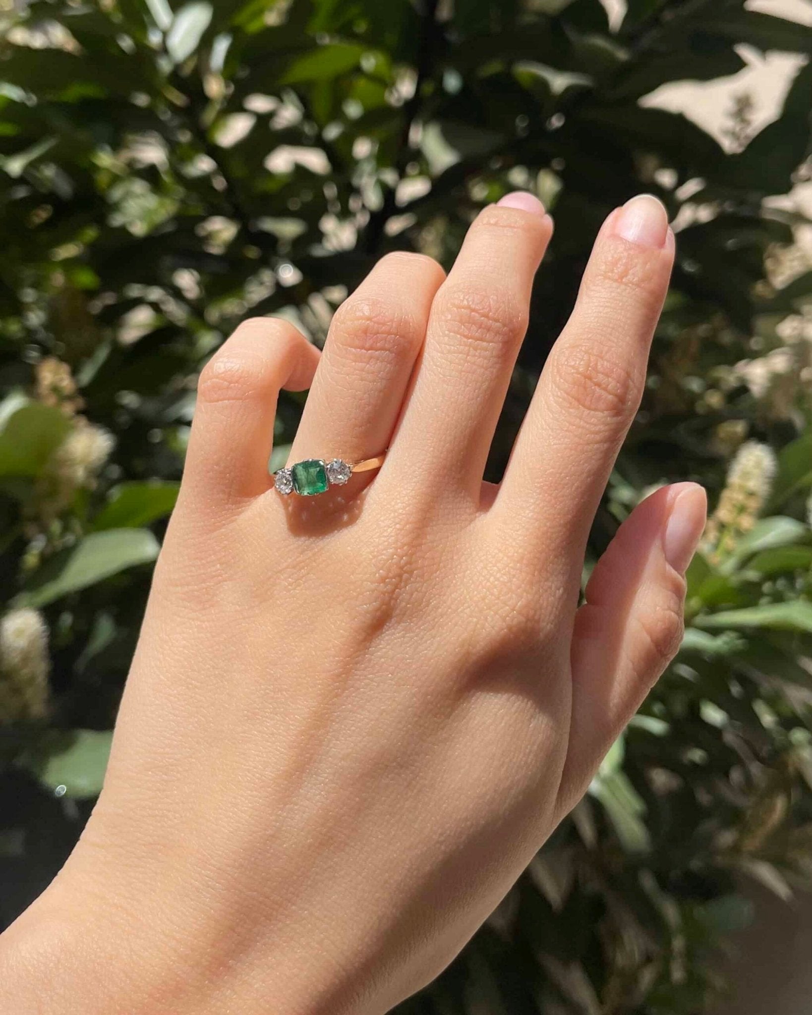 Bague Trilogie Emeraude &amp; Diamants "Safa" - Elliade Paris