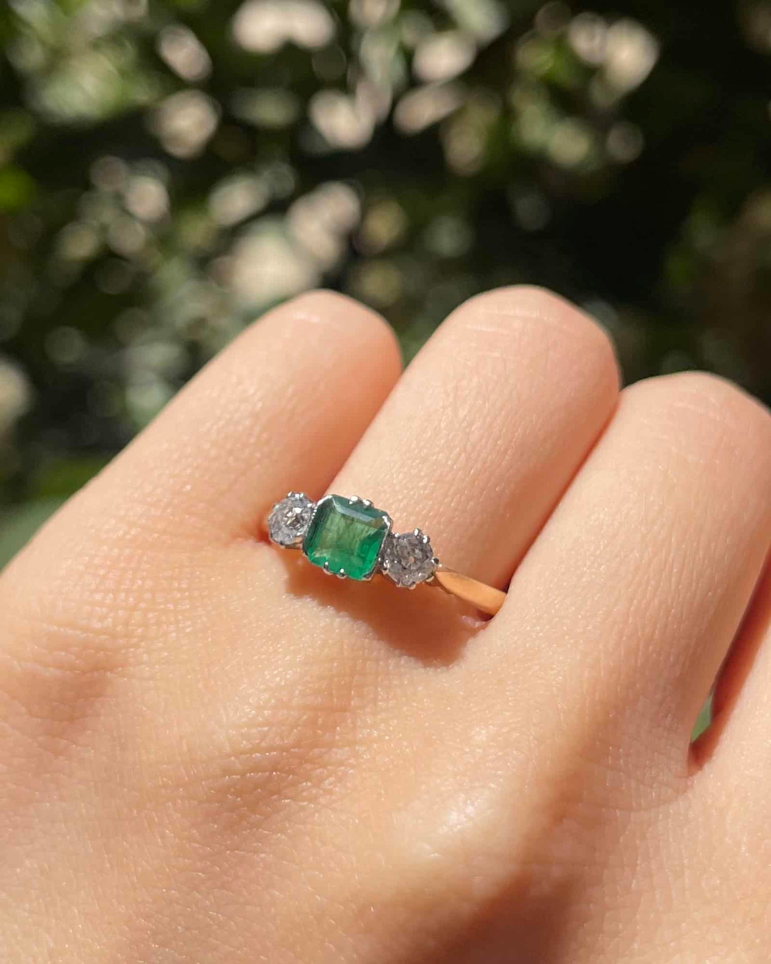 Bague Trilogie Emeraude &amp; Diamants &quot;Safa&quot; - Elliade Paris
