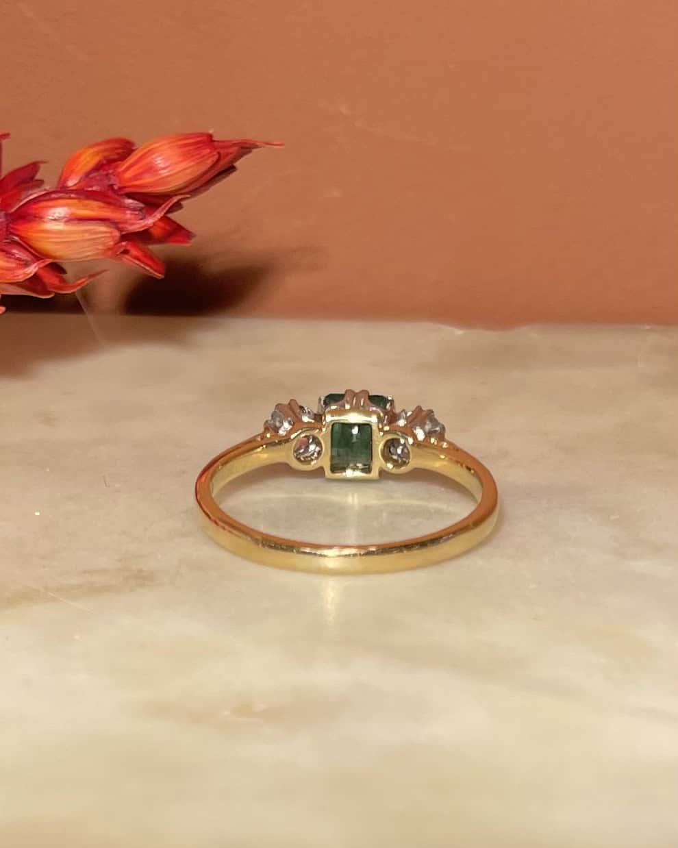 Bague Trilogie Emeraude &amp; Diamants "Safa" - Elliade Paris