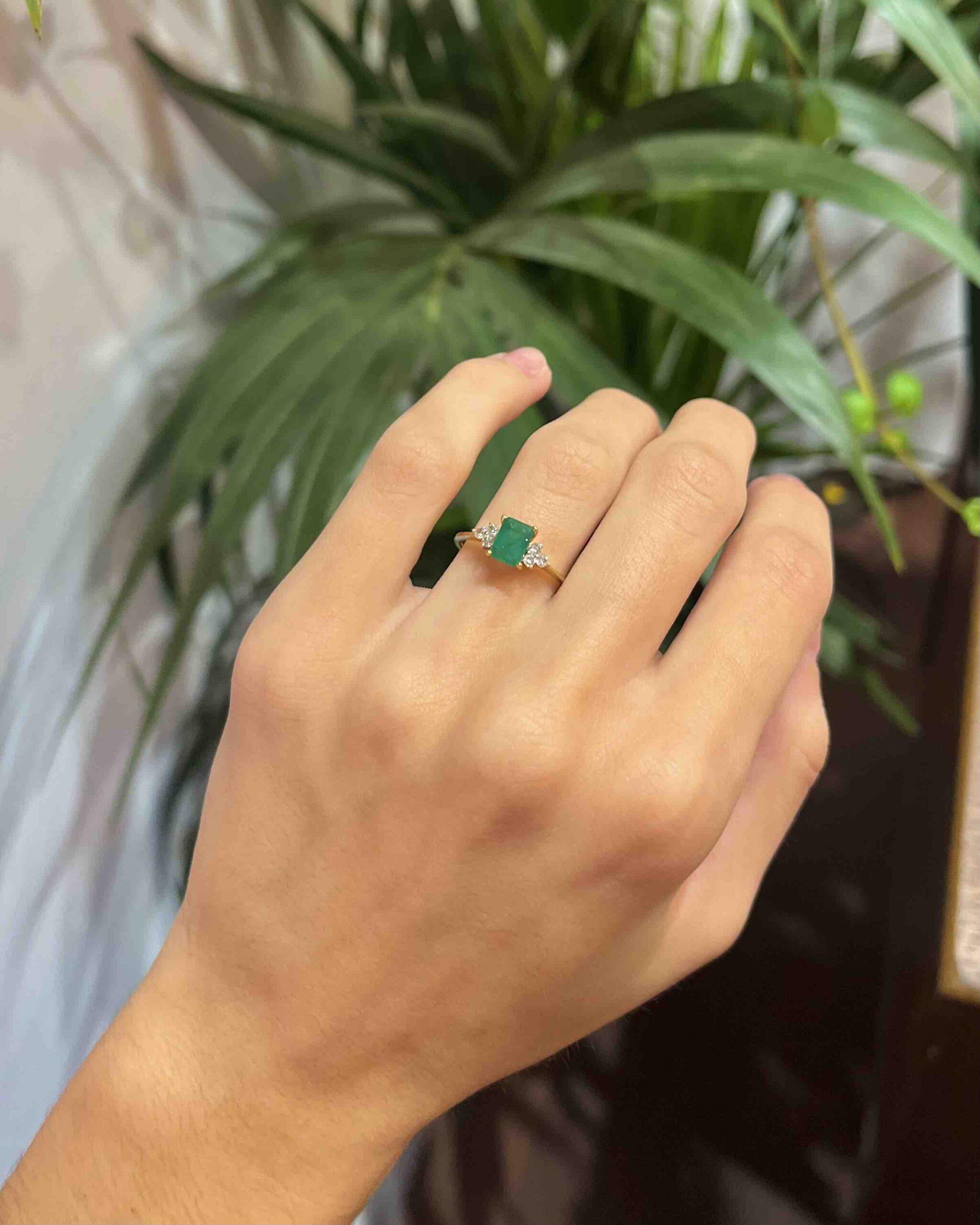 Bague Trilogie Emeraude &amp; Diamants "Alexandrina"