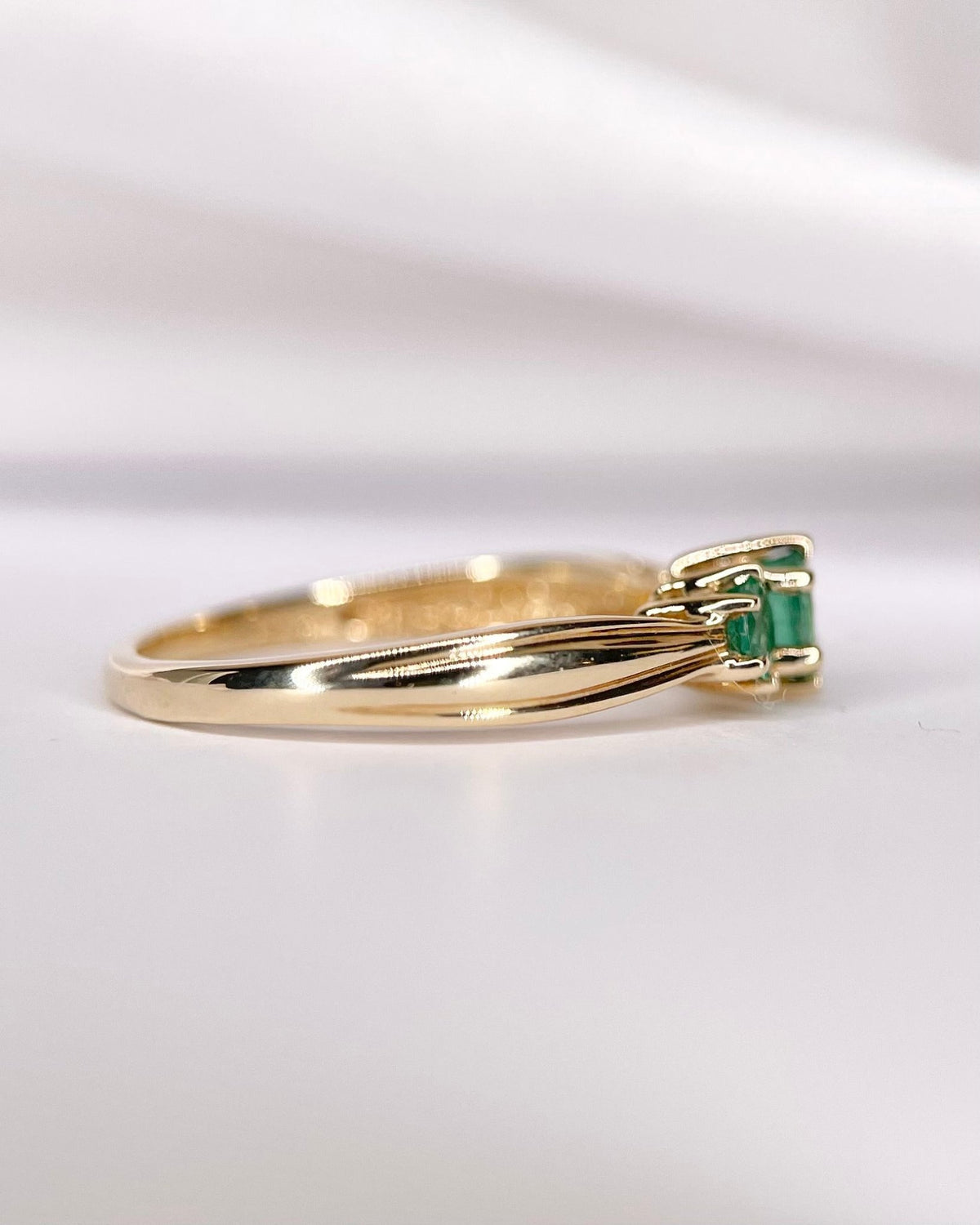 Bague Trilogie Émeraudes 0.50 carat "Maeva" - Elliade Paris