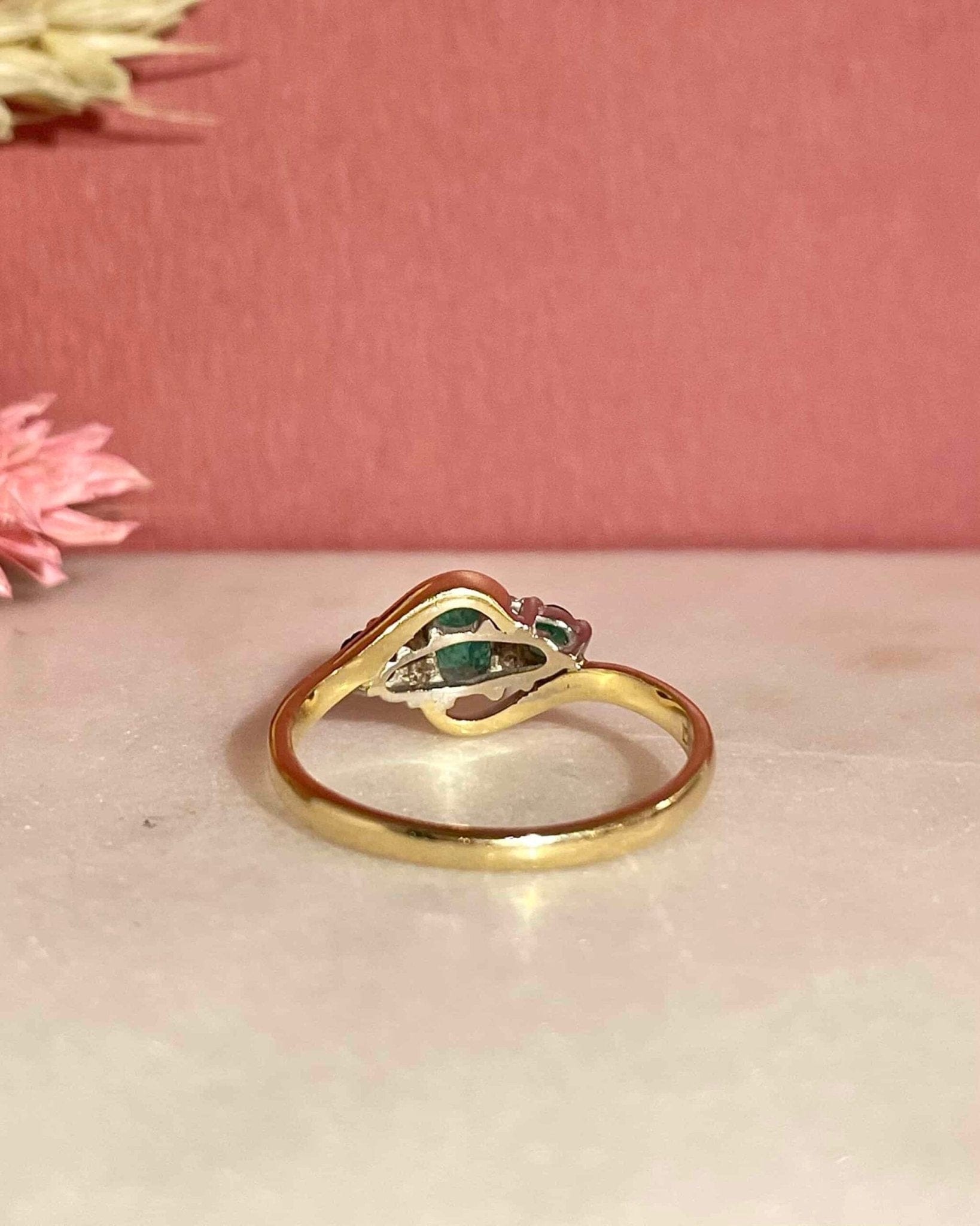 Bague Trilogie Emeraudes 0.60 carat &amp; Diamants "Edwina" - Elliade Paris